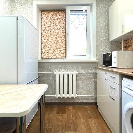 Абая 68 Квартира В Центре, 4 Спальных Места Petropavlovsk Exterior foto