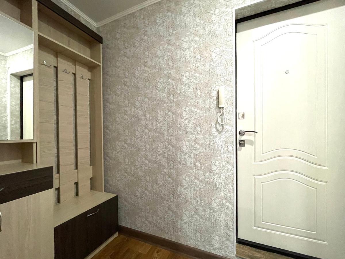 Абая 68 Квартира В Центре, 4 Спальных Места Petropavlovsk Exterior foto
